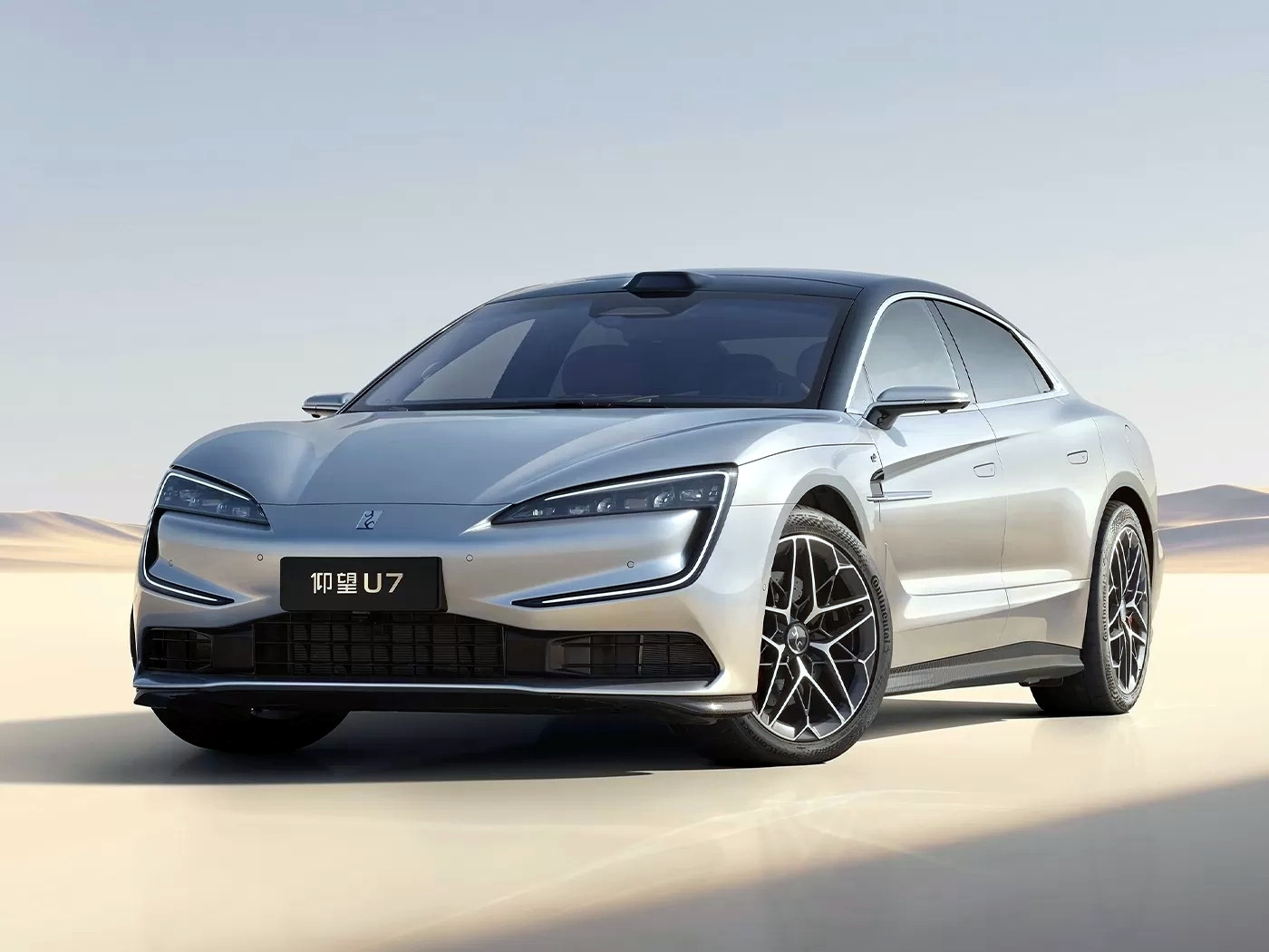 比亚迪仰望U7 电动与混合动力并行，水平对置发动机引领豪华新境界